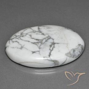 Howlite Blanc grisâtre naturelle ovale, 81.32 ct, Opaque
