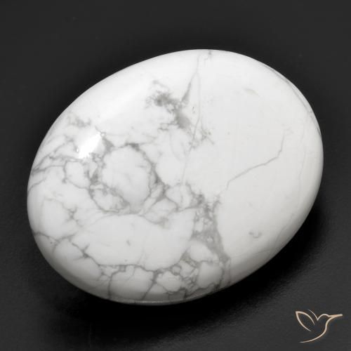 Howlite Blanc grisâtre naturelle ovale, 26.94 ct, Opaque