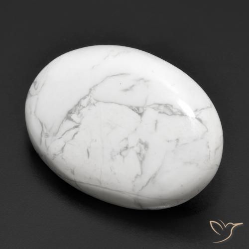Howlite Blanc grisâtre naturelle ovale, 22.30 ct, Opaque