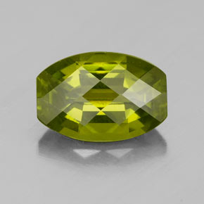 Idocrase Olive verte naturelle Forme fantaisie, 2.10 ct, VS