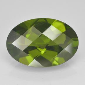 Idocrase Vert moyen-foncé naturelle Coupe ovale, 3.90 ct, VVS-VS