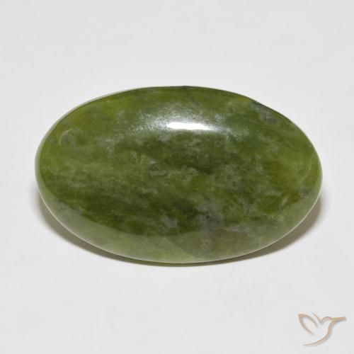 37.66ct Naturel Vert terre Idocrase, ovale, Opaque