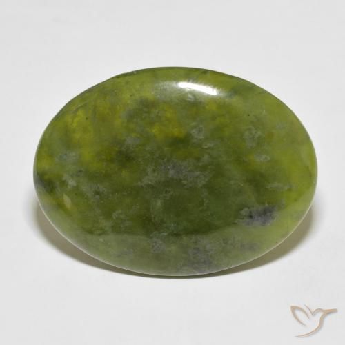 39.43ct Naturel Vert chaud Idocrase, ovale, Opaque