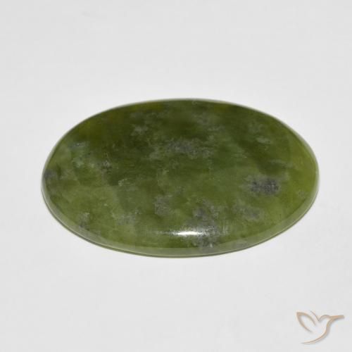 Idocrase Vert chaud naturelle ovale, 39.43 ct, Opaque