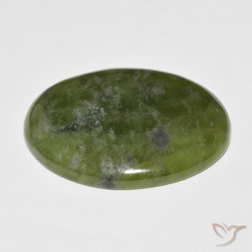 Idocrase Vert chaud naturelle ovale, 33.41 ct, Opaque