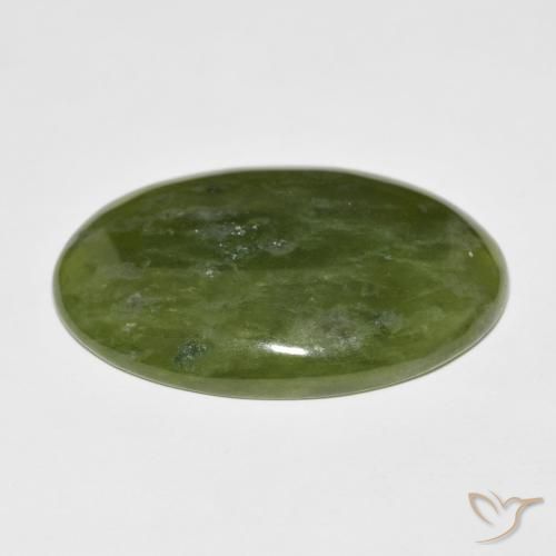 Idocrase Vert moyen naturelle ovale, 33.30 ct, Opaque
