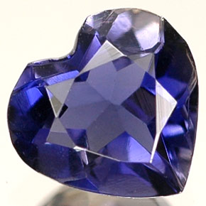 Iolite bleue naturelle forme de coeur, 0,55 ct, VS
