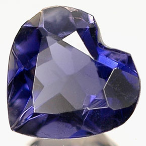 Iolite bleue naturelle forme de coeur, 0,55 ct, VS