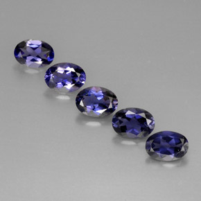 Achetez naturel ct Violet Bleu Iolite gems, Coupe ovale, En provenance Madagascar chez GemSelect. En stock, livraison internationale!