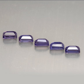 Achetez naturel ct violet iolite gems, taille émeraude, en provenance madagascar chez gemselect. en stock, livraison internationale!
