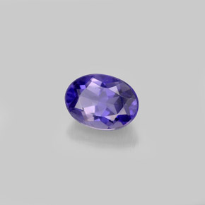 Iolite Violet naturelle Coupe ovale, 0.83 ct, VVS-VS