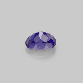 Iolite Violet naturelle Coupe ovale, 0.83 ct, VVS-VS