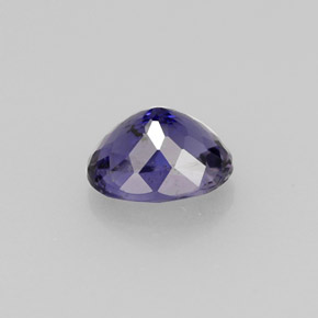 Iolite Violet naturelle Coupe ovale, 0.70 ct, VS-SI