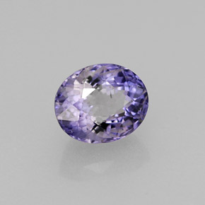 Iolite Violet naturelle Coupe ovale, 0.82 ct, VS