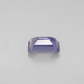 Iolite bleue naturelle taille émeraude, 0,45 ct, VS
