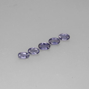Achetez naturel ct Violet Bleu Iolite gems, Coupe ovale, En provenance Madagascar chez GemSelect. En stock, livraison internationale!