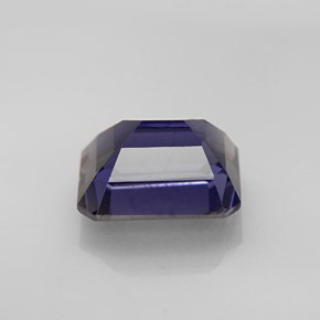 Iolite Violet Bleu naturelle Taille émeraude, 4.20 ct, VVS-VS