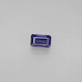Iolite bleue naturelle taille émeraude, 0,33 ct, VS