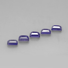 Achetez naturel ct bleue iolite gems, taille émeraude, en provenance madagascar chez gemselect. en stock, livraison internationale!