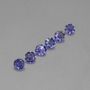 Achetez naturel ct Violet Bleu Iolite gems, Coupe roude, En provenance Madagascar chez GemSelect. En stock, livraison internationale!