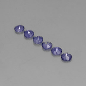 Achetez naturel ct Violet Bleu Iolite gems, Coupe roude, En provenance Madagascar chez GemSelect. En stock, livraison internationale!