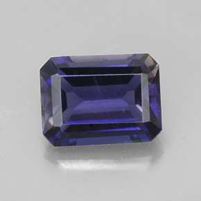Iolite Violet Bleu naturelle Taille émeraude, 1.41 ct, VVS-VS