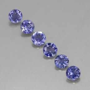 Achetez naturel ct Violet Bleu Iolite gems, Coupe roude, En provenance Madagascar chez GemSelect. En stock, livraison internationale!