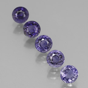Achetez naturel ct Violet Iolite gems, Coupe roude, En provenance Madagascar chez GemSelect. En stock, livraison internationale!