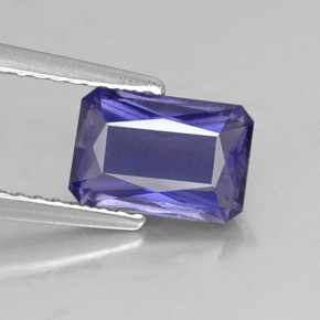 Iolite bleue naturelle taille émeraude, 1,35 ct, SI