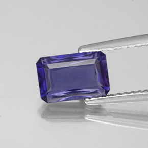 Iolite Violet Bleu naturelle Taille émeraude, 1.28 ct, VS