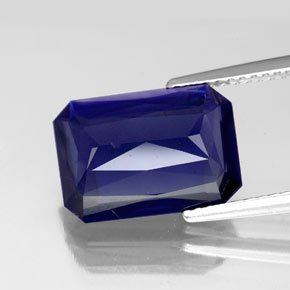 Iolite Violet Bleu naturelle Taille émeraude, 4.84 ct, VS-SI