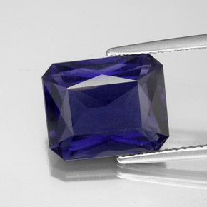 Iolite Violet Bleu naturelle Taille émeraude, 5.55 ct, VS-SI