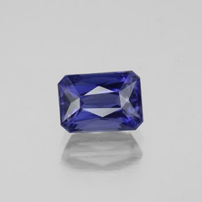 Iolite Violet Bleu naturelle Taille émeraude, 1.30 ct, VS