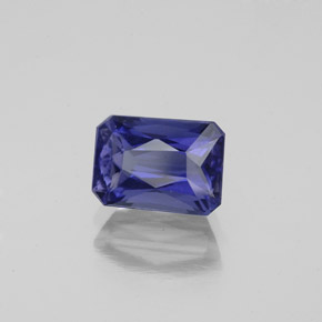 Iolite Violet Bleu naturelle Taille émeraude, 1.30 ct, VS