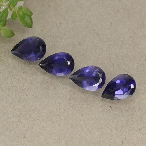 Achetez naturel 1.27ct Violet foncé Iolite gems, En forme de poire, En provenance Madagascar chez GemSelect. En stock, livraison internationale!