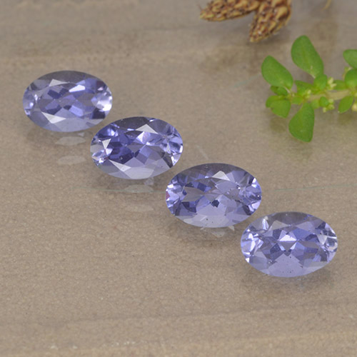 Achetez naturel 1.71ct Violet foncé Iolite gems, Coupe ovale, En provenance Madagascar chez GemSelect. En stock, livraison internationale!