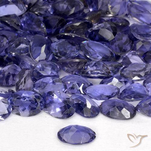 Iolite violet naturelle coupe ovale, 0,37 ct, VVS-VS