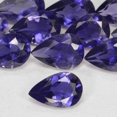 Iolite Violet foncé naturelle En forme de poire, 0.37 ct, VS-SI