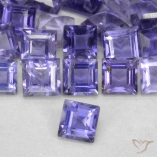 Iolite Violet intense naturelle Carré, 0.08 ct, VS