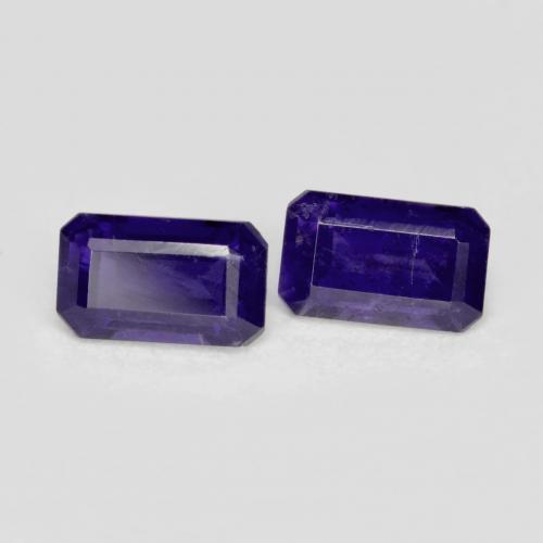 Achetez naturel 0.58ct Violet foncé Iolite gems, Taille émeraude, En provenance Madagascar chez GemSelect. En stock, livraison internationale!