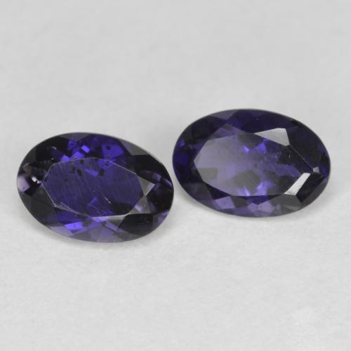 Achetez naturel 0.73ct Violet foncé Iolite gems, Coupe ovale, En provenance Madagascar chez GemSelect. En stock, livraison internationale!