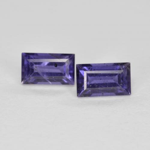 Achetez naturel 0.64ct Violet aubergine Iolite gems, Baquette, En provenance Madagascar chez GemSelect. En stock, livraison internationale!