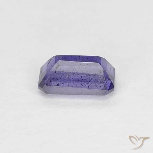 Iolite Pourpre bleuté foncé naturelle Taille émeraude, 0.29 ct, VS-SI