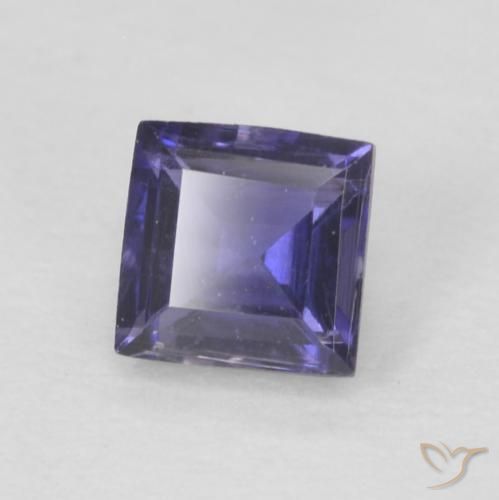 Iolite violet naturelle carré, 0,23 ct, VVS