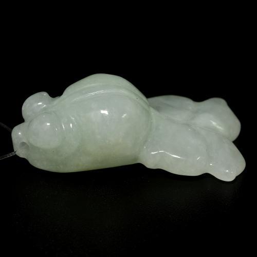 Jade vert naturelle forme fantaisie, 21,11 ct, translucide