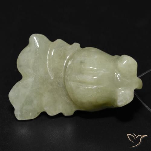 Jade Olive verte naturelle Fantaisie, 37.99 ct, Translucide