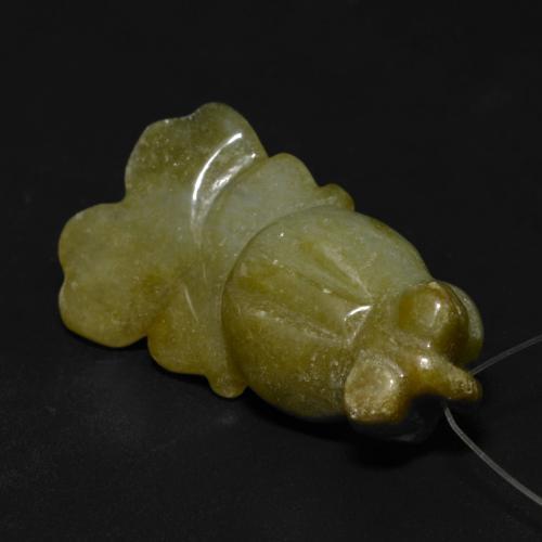 Jade Vert jaunâtre naturelle Forme fantaisie, 27.81 ct, Translucide