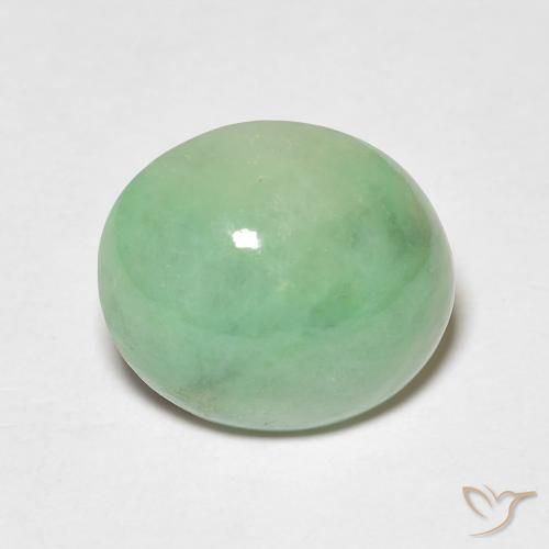 Jade Vert clair naturelle ovale, 4.69 ct, Opaque