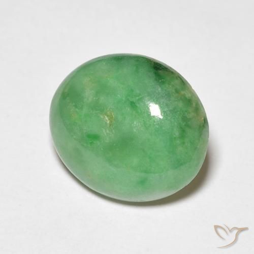Jade Vert moyen naturelle ovale, 4.21 ct, Opaque