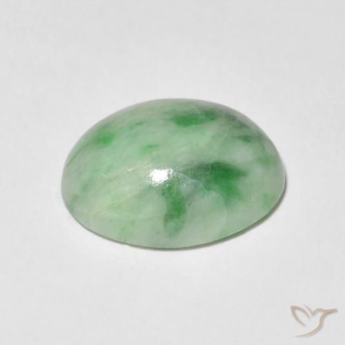 Jade Vert chaud naturelle ovale, 4.38 ct, Opaque